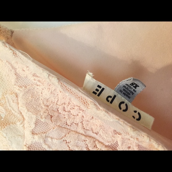 Light pink lace mini dress! - Picture 4 of 6